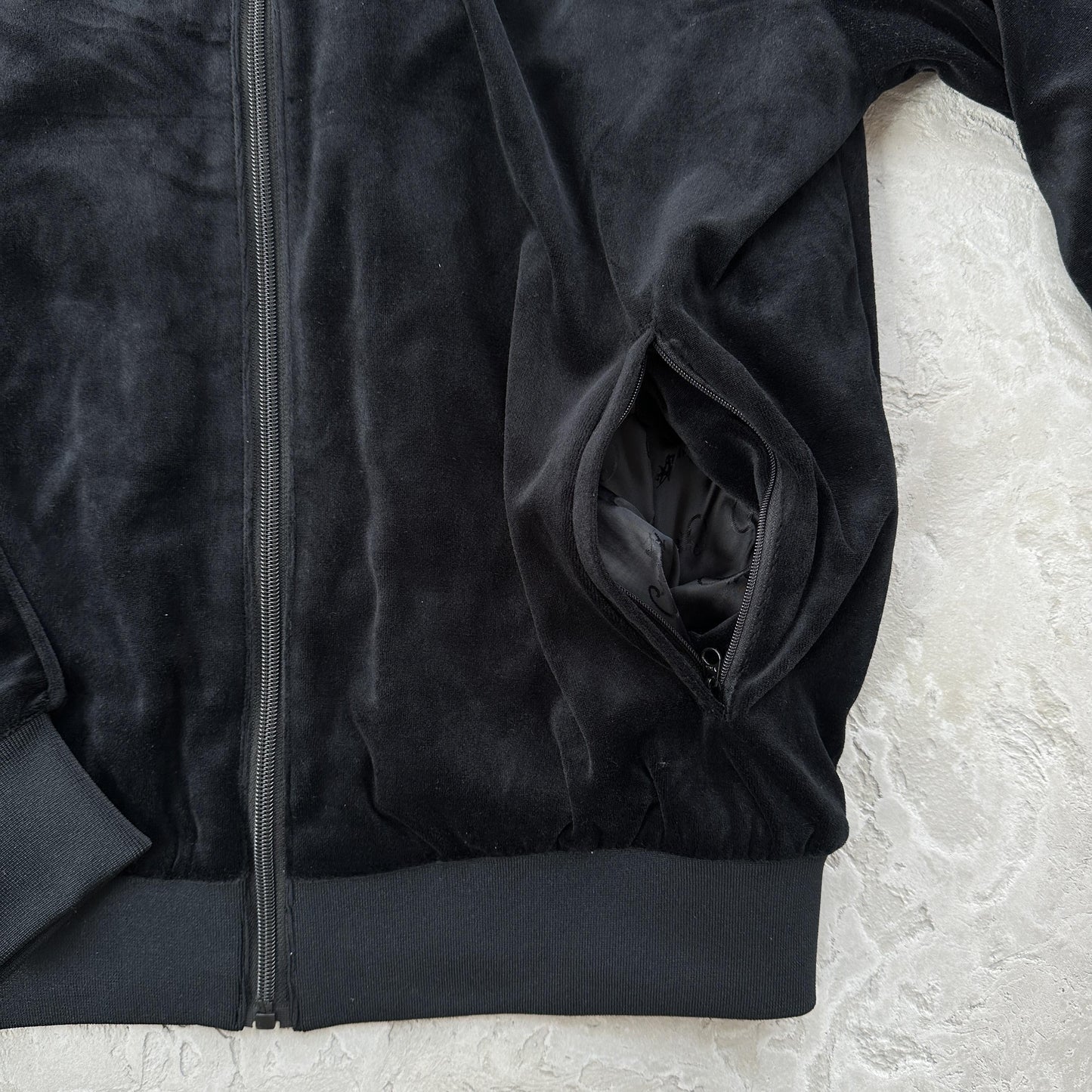 Corteiz Velvet Suit