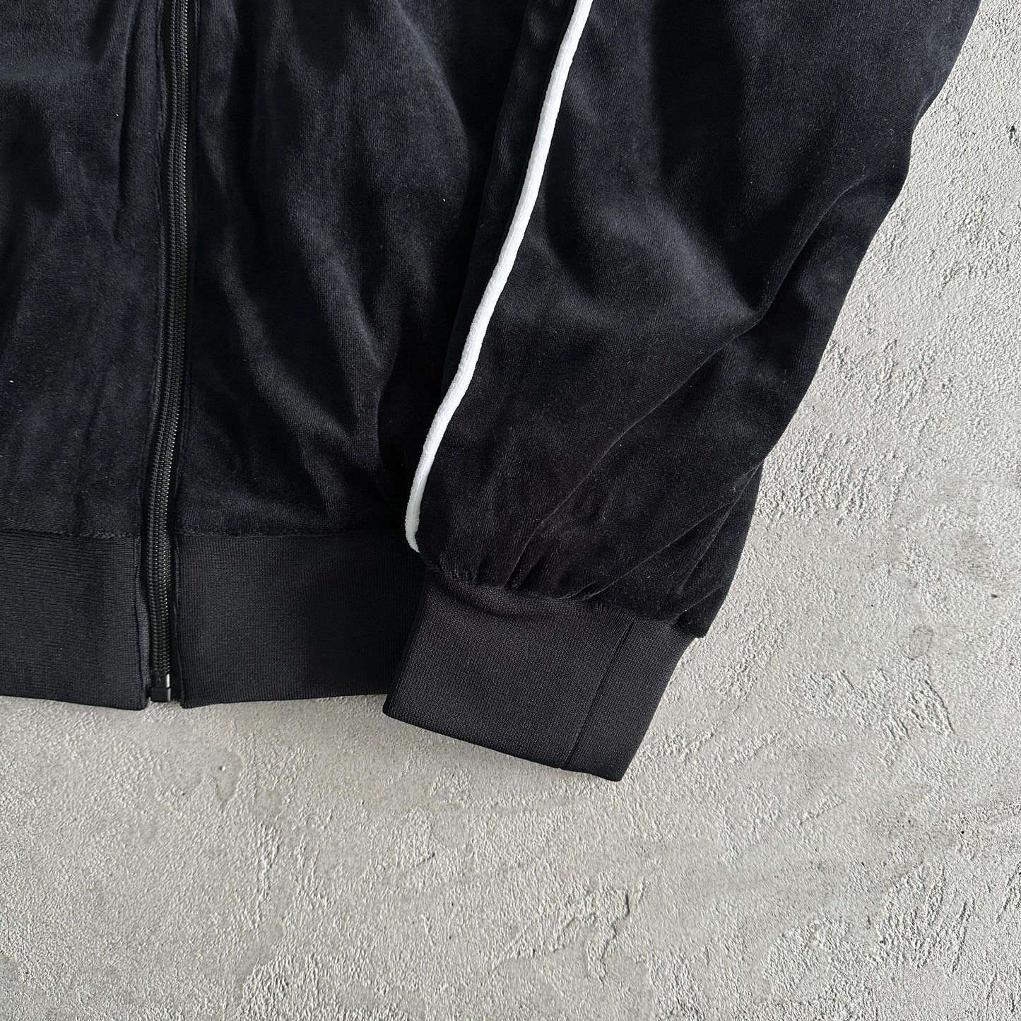 Corteiz Velvet Jacket Black
